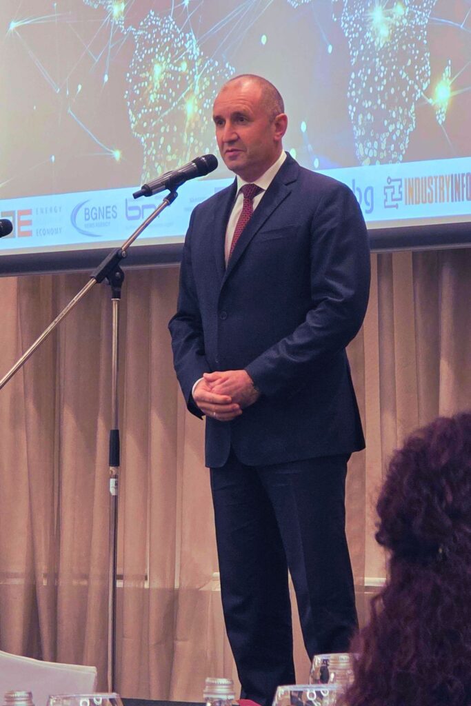 130 години БТПП: Русенската камара и Експрес Сервиз с награди за устойчив принос svg%3E