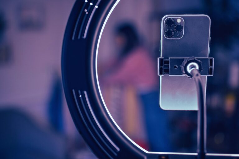 Новите тенденции в онлайн търговията: социалните мрежи и live stream продажби като стратегически инструмент за растеж